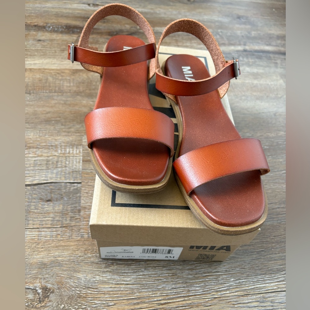 Mia Karina sandals size 8